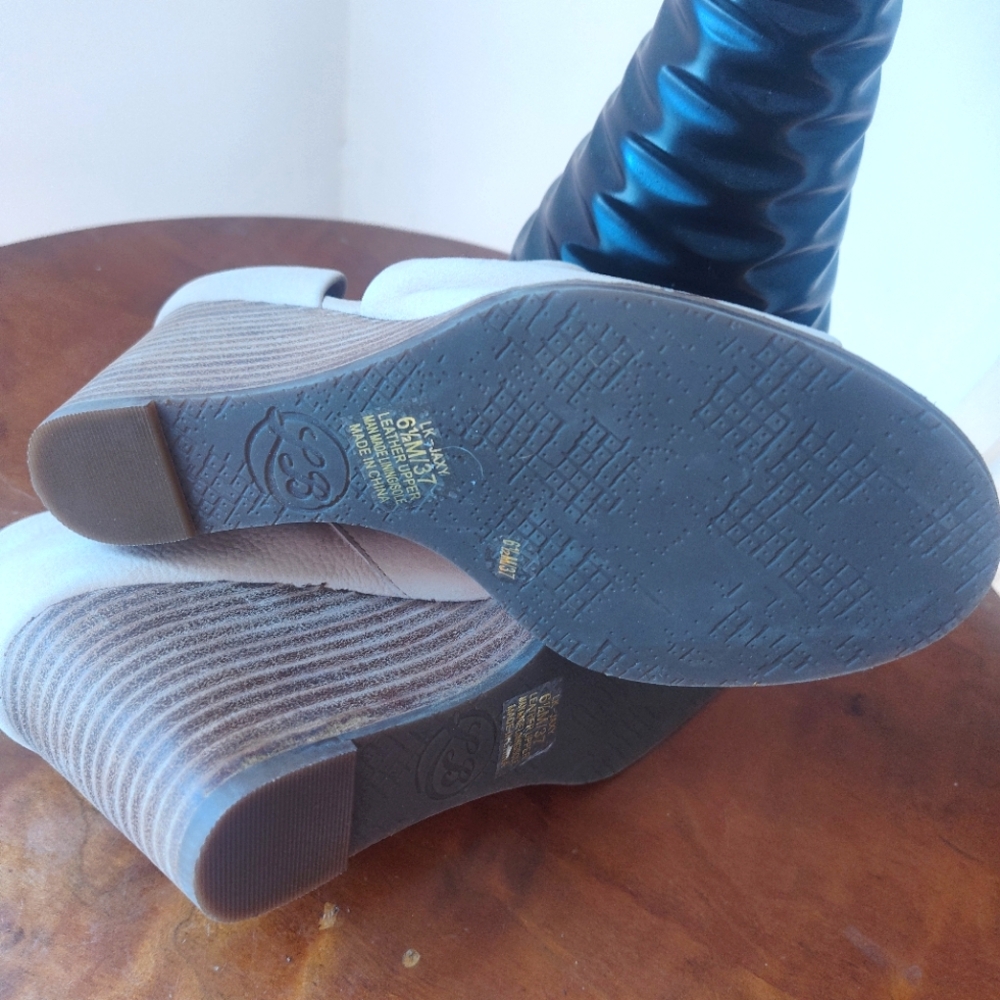 Lucky Brand Jaxy Leather Peep Toe Wedge Heel View 5